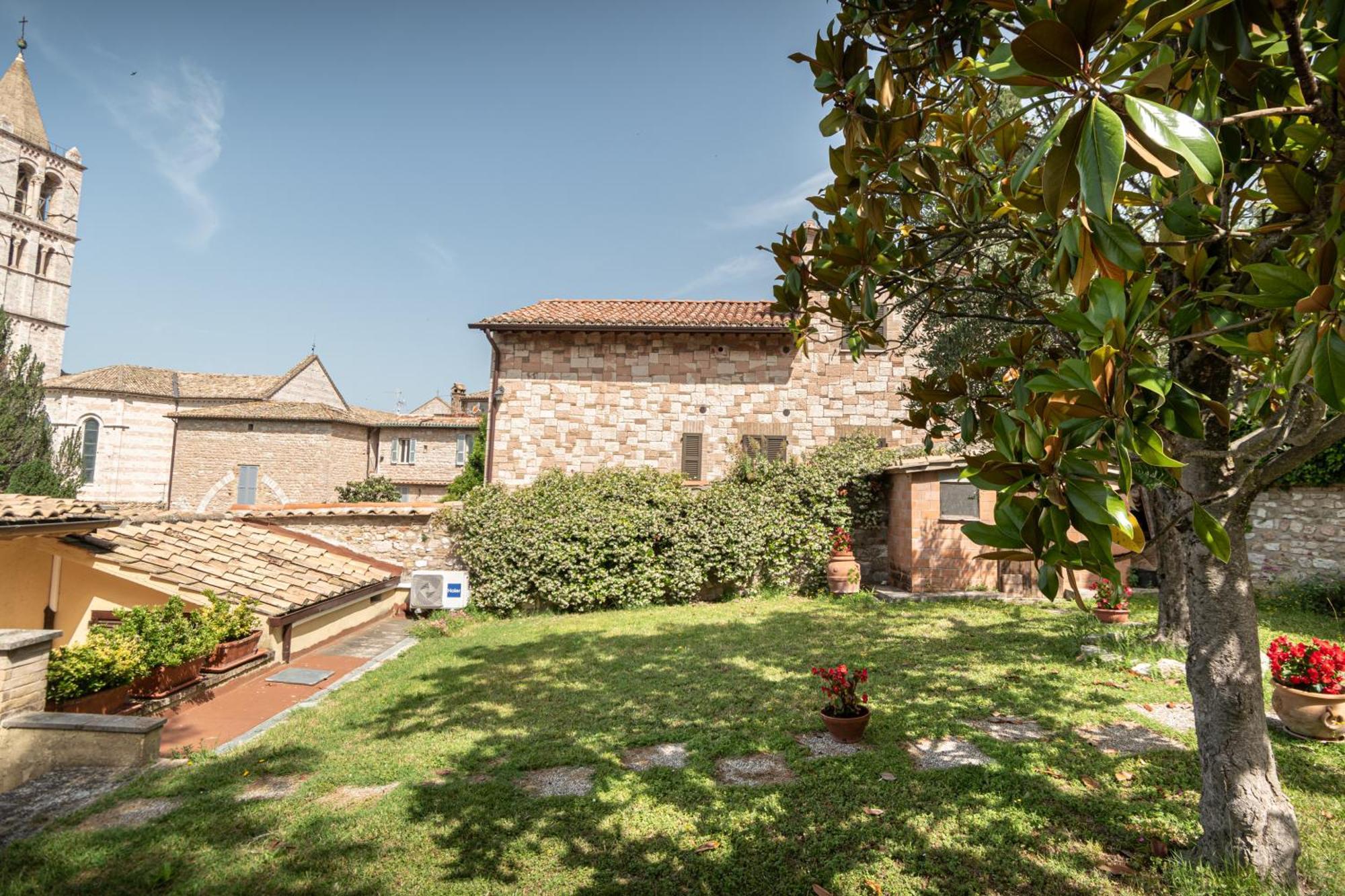 B&B Il Chiostro Ασίζη Εξωτερικό φωτογραφία